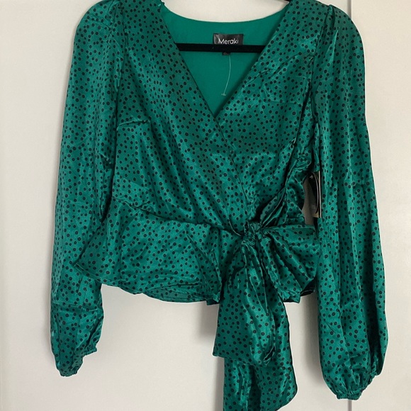 Womens Green Top - Picture 1 of 1